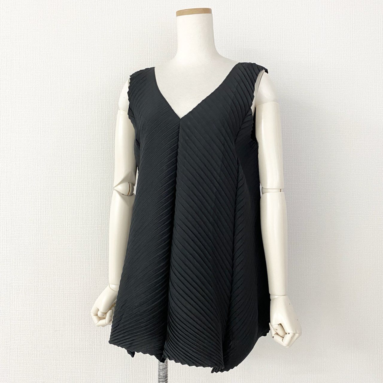 26e24 ISSEY MIYAKE イッセイミヤケ プリーツ加工 プリーツトップス ブラウス IM42FJ935 サイズ2 ブラック ポリエステル レディース 日本製