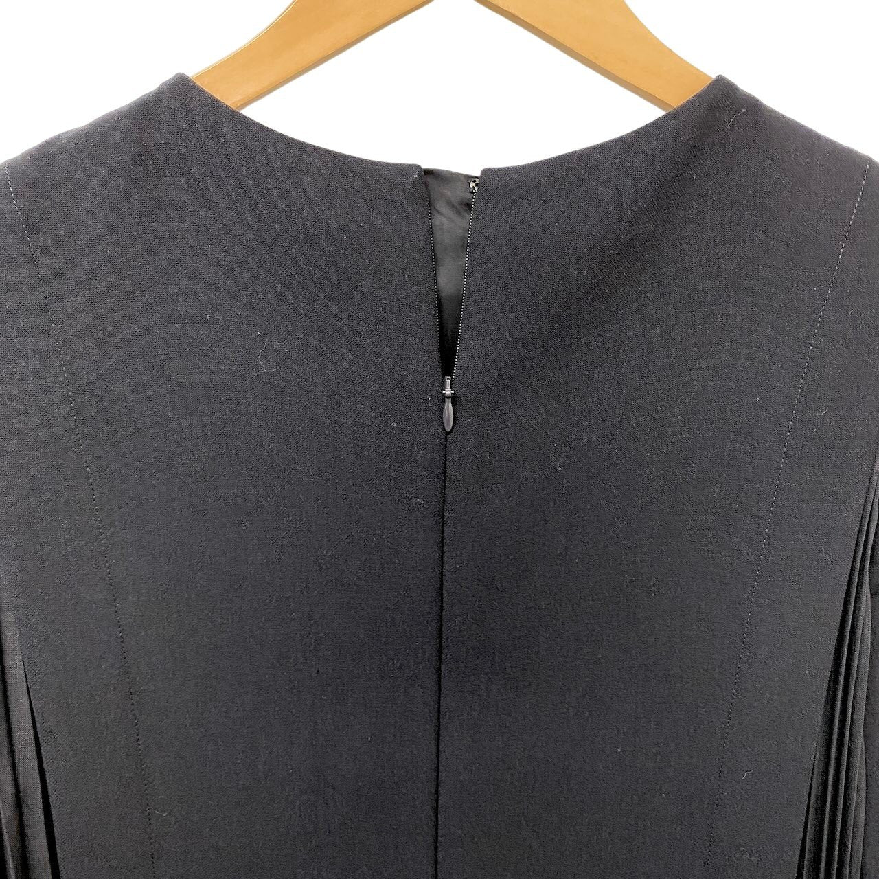 58g5 【美品】mila schon ミラショーン ロングスリーブワンピース プリーツデザイン バルーン袖 40サイズ ネイビー レディース 女性用u02t