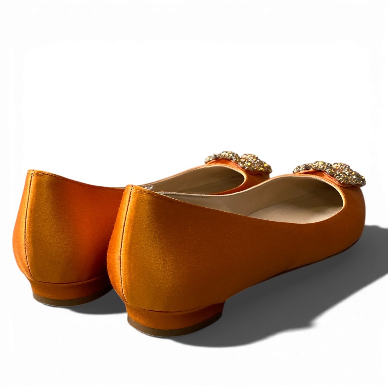 b2 MANOLO BLAHNIK マノロブラニク ハンギシ ビジュー付き フラットシューズ サイズ39 1/2 オレンジ サテン レディース 靴k02i