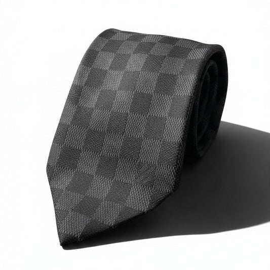 j19 《美品》 LOUIS VUITTON ルイヴィトン ダミエ ネクタイ ブラック シルク100 メンズ 小物u02t