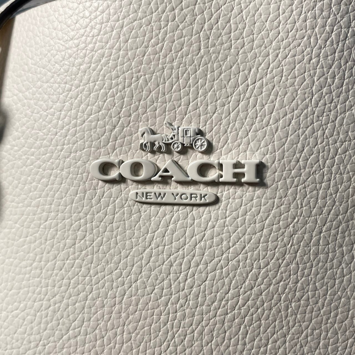 i7 《未使用品》 COACH コーチ 現行 モリー 2Way トートバッグ Mollie Tote Bag 25 White ホワイト レザーt18r