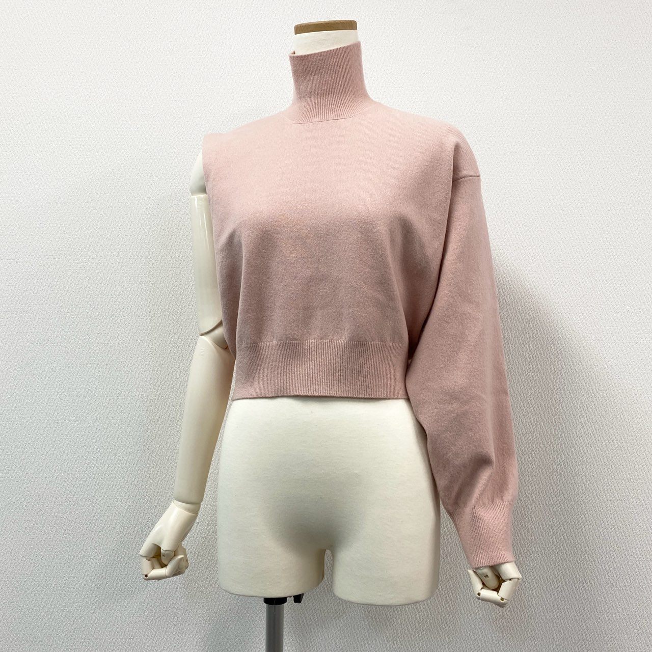 14h29 《美品》FENDI フェンディ バゲットコレクション レイヤードニット カシミヤニット FFロゴ FZX901 AMDA 36サイズ ピンク レディース 女性用k02i