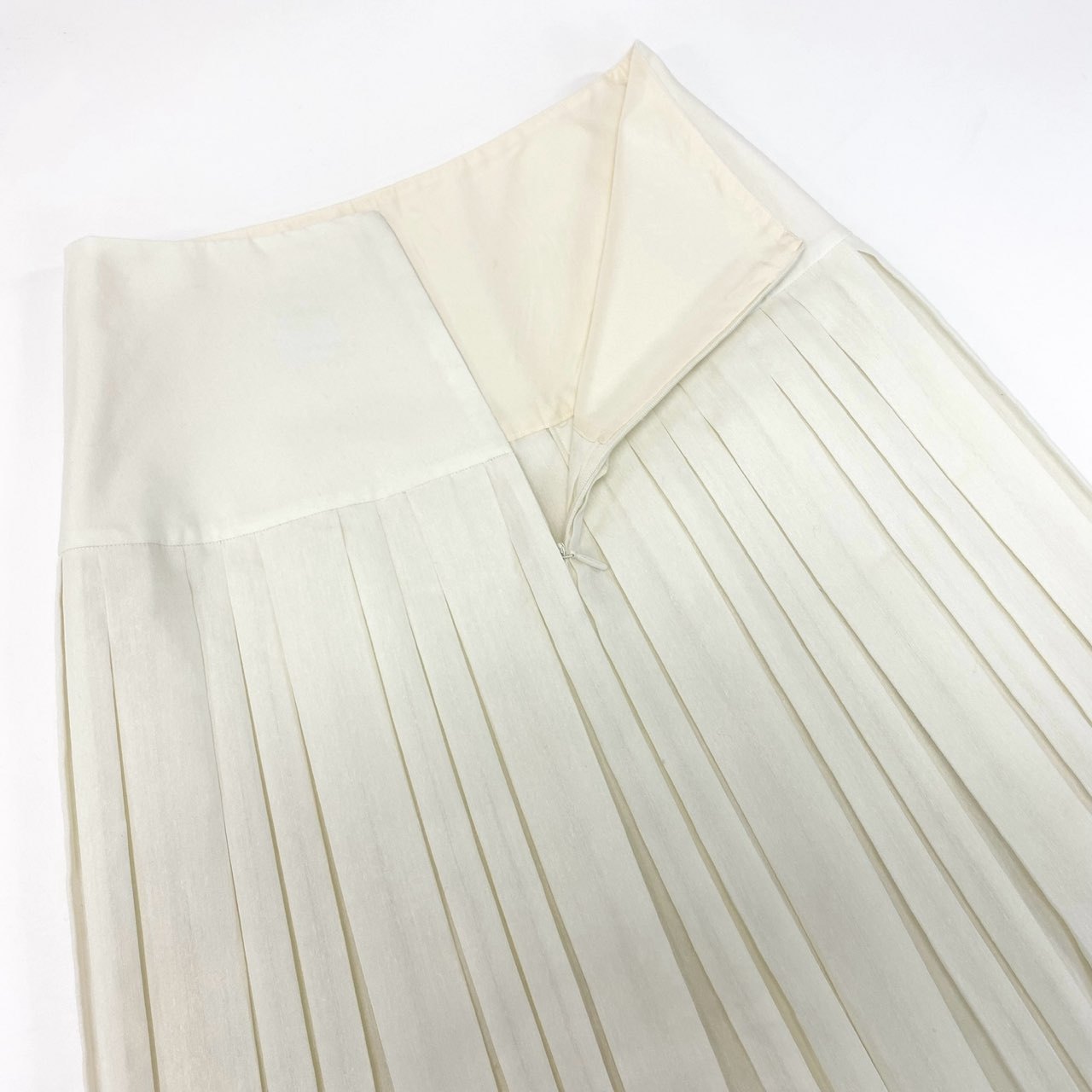 21k14【美品】THE ROW ザ ロウ プリーツスカート ロングスカート 4958-W1749 0サイズ アイボリー レディースu02t