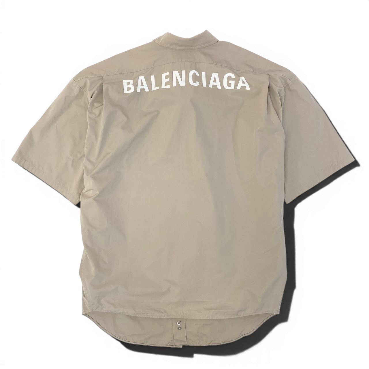 67e7 BALENCIAGA バレンシアガ 2020年 バックロゴ オーバーサイズシャツ 半袖シャツ  622051 サイズ36 ベージュ コットン100％ レディース 女性服o07t