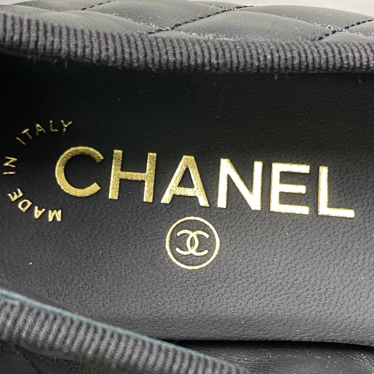 e18 CHANEL シャネル バレリーナ エイジドカーフスキン マトラッセ CCロゴ レザー フラットシューズ イタリア製 レディース 女性用 G26250 41 ブラックu02t