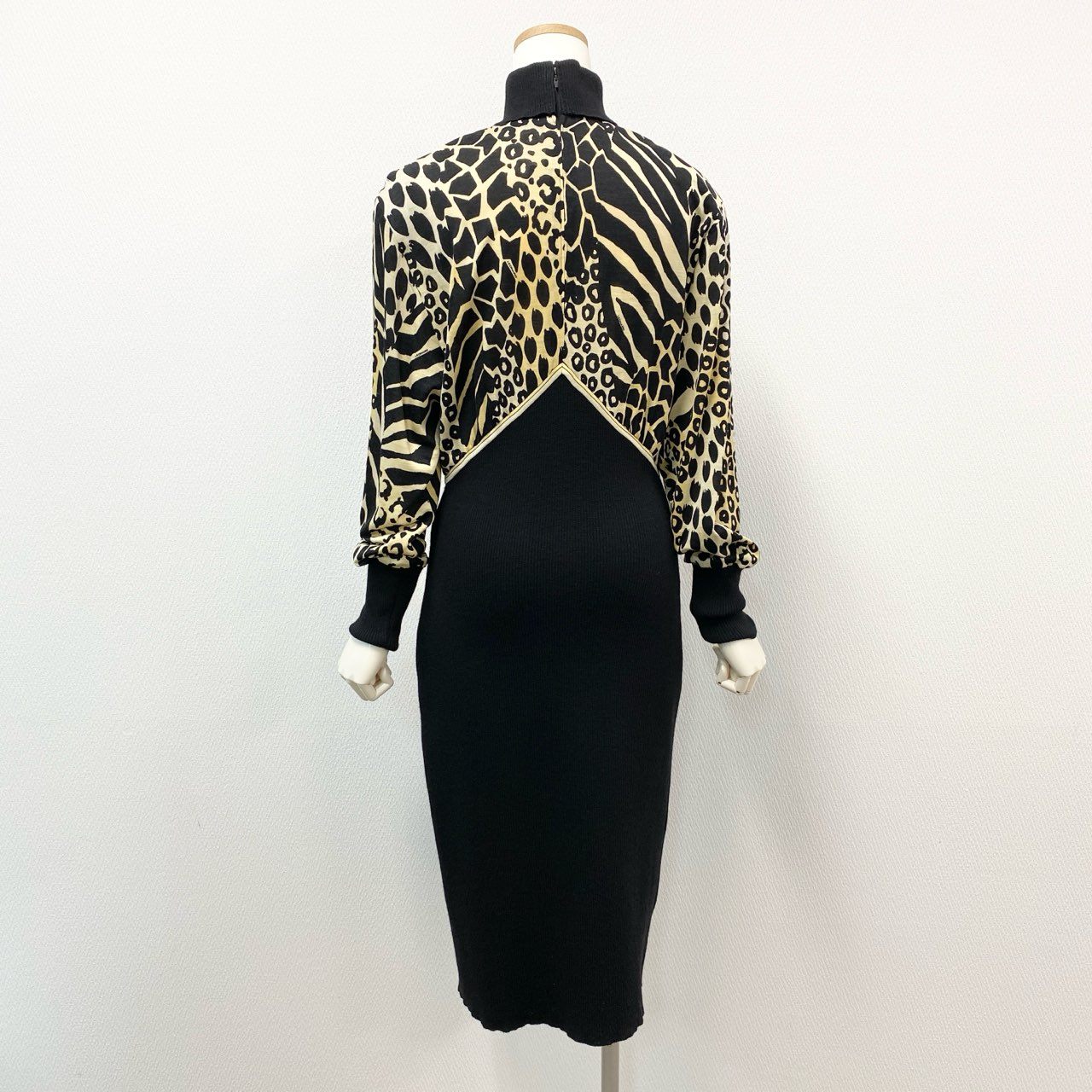 59k1 LEONARD レオナール イタリア製 レオパード柄 長袖 ハイネック ニットワンピース ドレス ブラック ウール シルク レディースo07t