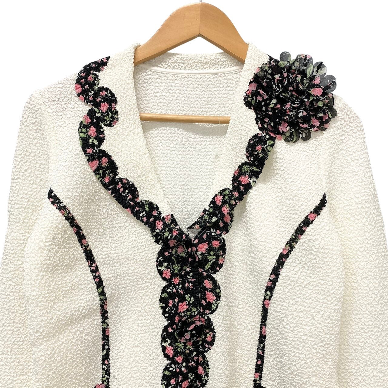 2c29 【未使用タグ付】 NOKO-PLEATS ノコプリーツ プリーツジャケット 長袖 小花柄 フラワープリント レディース 女性服 サイズ40 ホワイト ポリエステル100％u02t