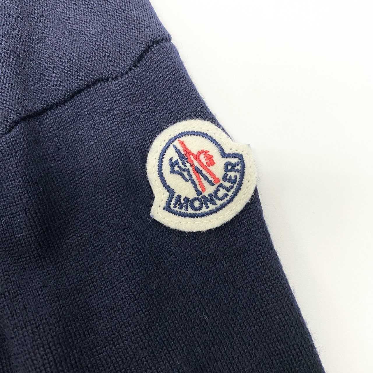 87a29 MONCLER モンクレール TRICOT KNIT SWEATER トリコニットセーター サイズM ダークネイビー ロゴワッペン D20919031400t18r