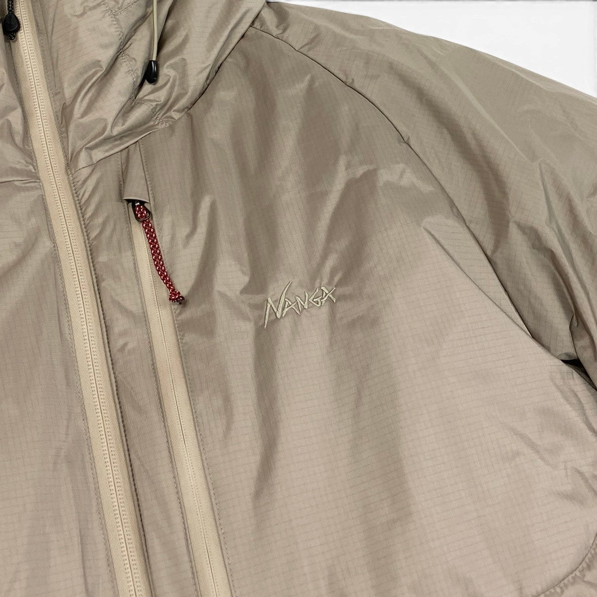 4g1 《美品》 NANGA ナンガ AURORA TEX DOWN JACKET ダウンジャケット ND2441-1A001 サイズXL ベージュ アウトドアt18r