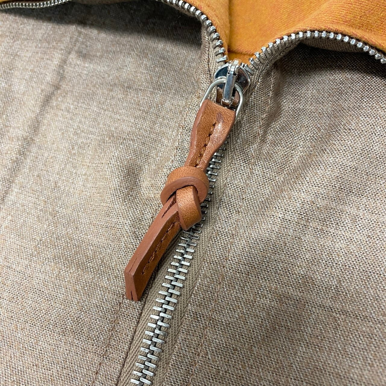 E HERMES エルメス 2023 ジップアップ カシミヤ ウール ハイネック ジャケット 40 ベージュ イエロー  レディースnu1