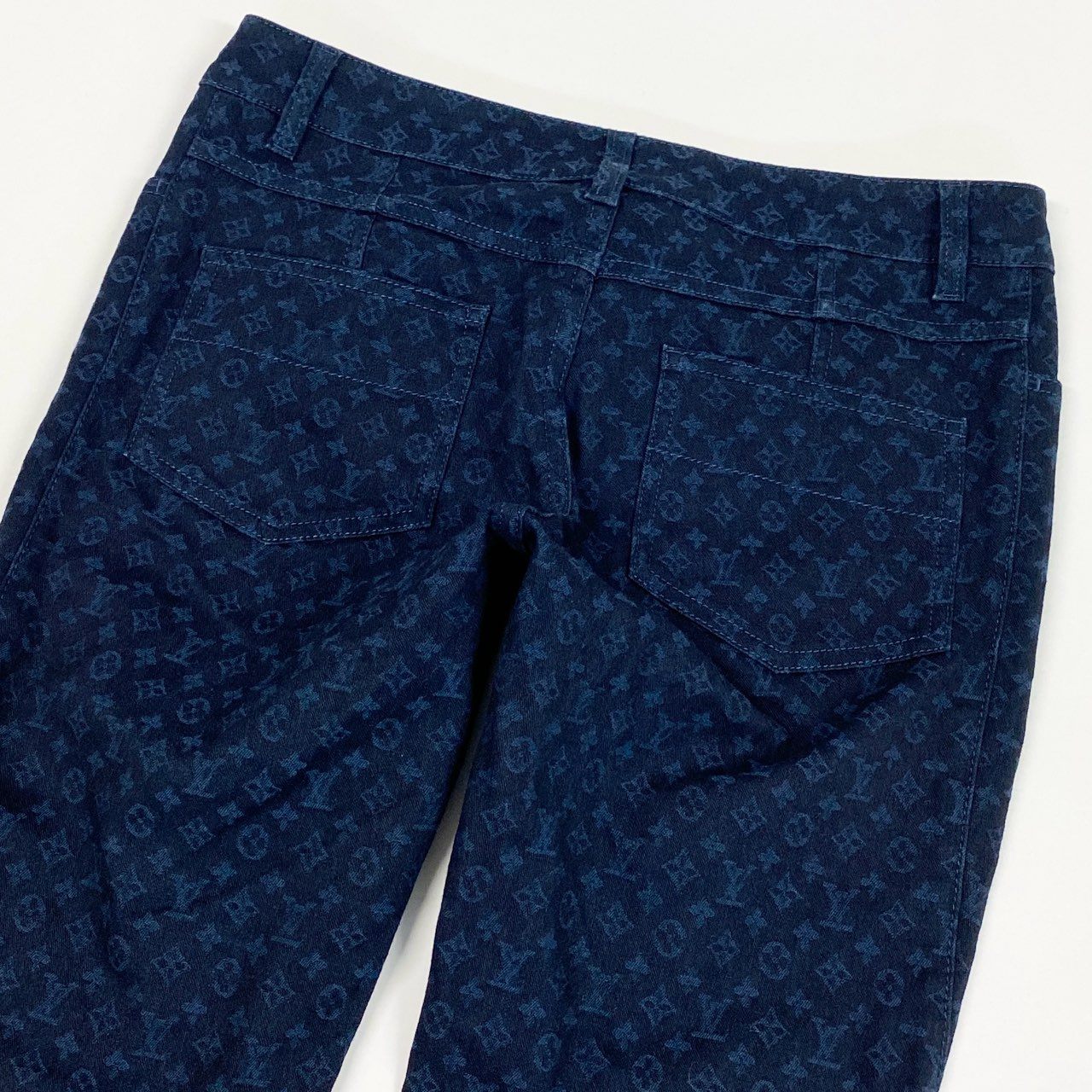 Ib7 LOUIS VUITTON ルイヴィトン モノグラムデニムパンツ 裾レザー Monogram Denim Jeans 40サイズ インディゴ レディース 女性用ta1