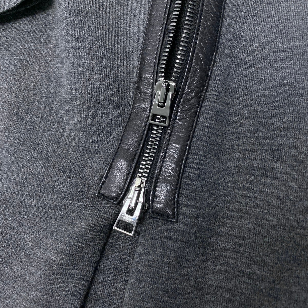 84g15【美品】TOM FORD トムフォード フロントジップ ニットワンピース ロングスリーブ サイズS グレー レディースu02t