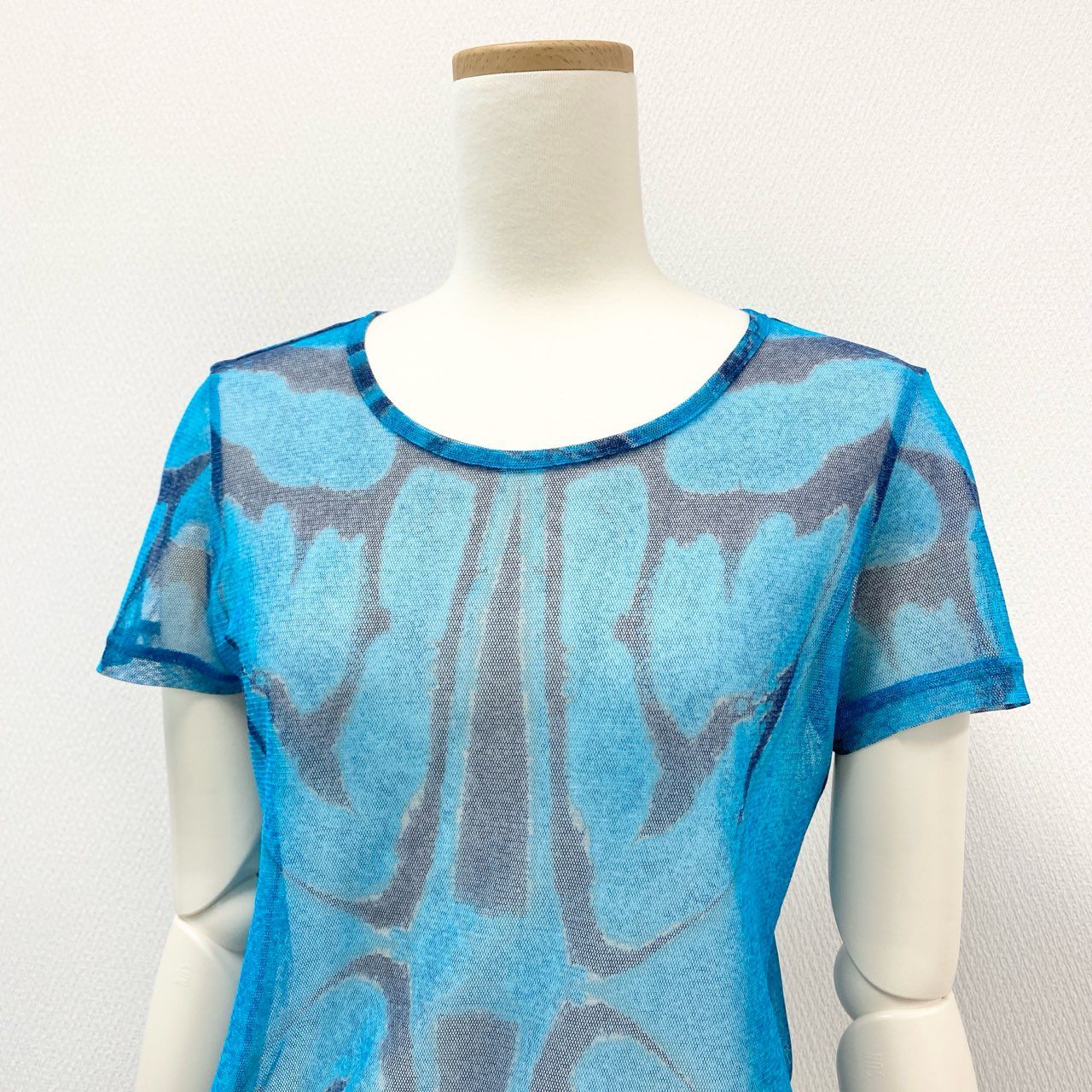 A12 PLEATS PLEASE ISSEY MIYAKE プリーツプリーズ イッセイミヤケ 総柄プリント メッシュ シアー素材 半袖カットソー トップス 日本製 PP34-JR752 3 ブルー レディースo07t