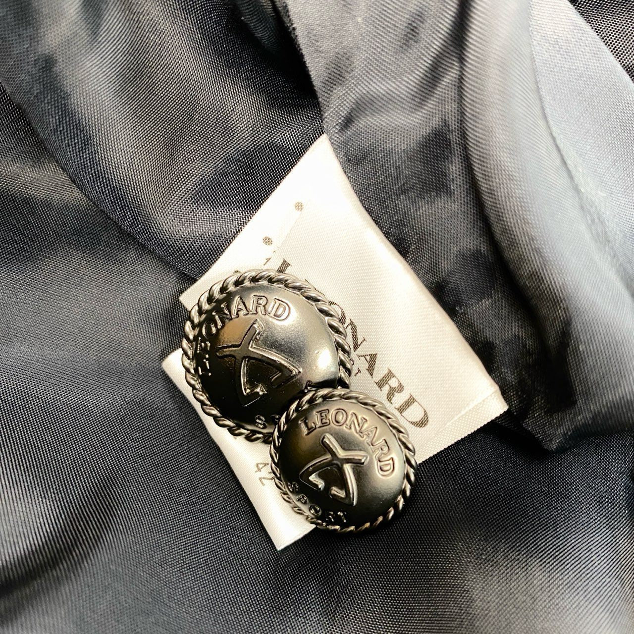 70b13 【美品】LEONARD SPORT レオナール スポーツ ウールジャケットコート ハイネックジャケット メタルロゴボタン ゼブラ柄 総柄 0567662 42サイズ グレー ブラック ウール100％ レディース 女性用u02t