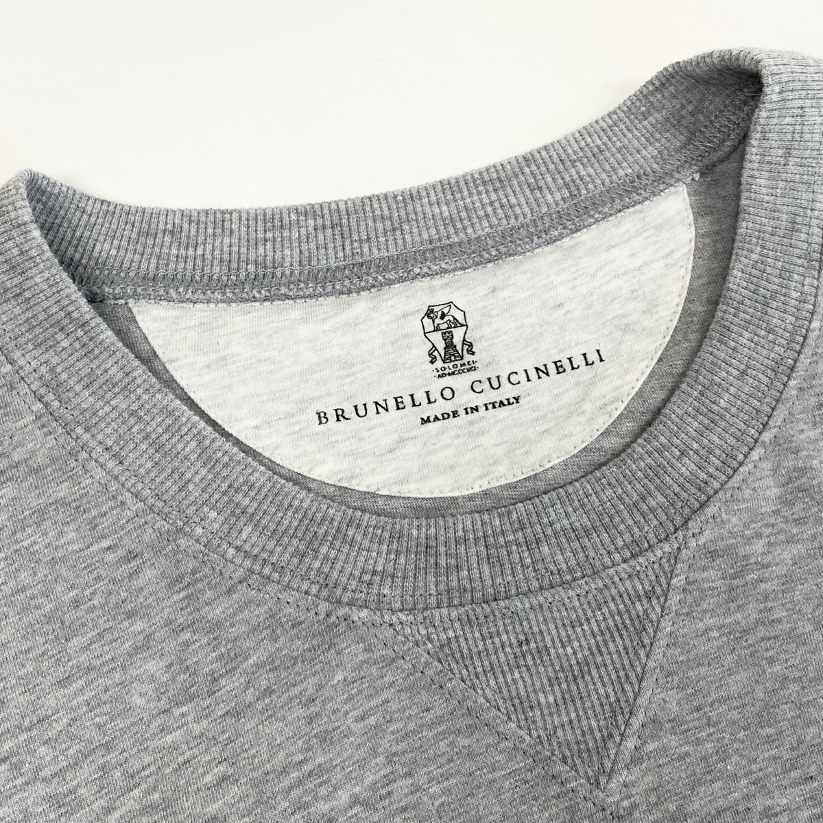 Me25 BRUNELLO CUCINELLI ブルネロクチネリ Vガゼット レイヤード 半袖Tシャツ カットソー サイズM  カーキ コットン100％ メンズ 紳士服k02i
