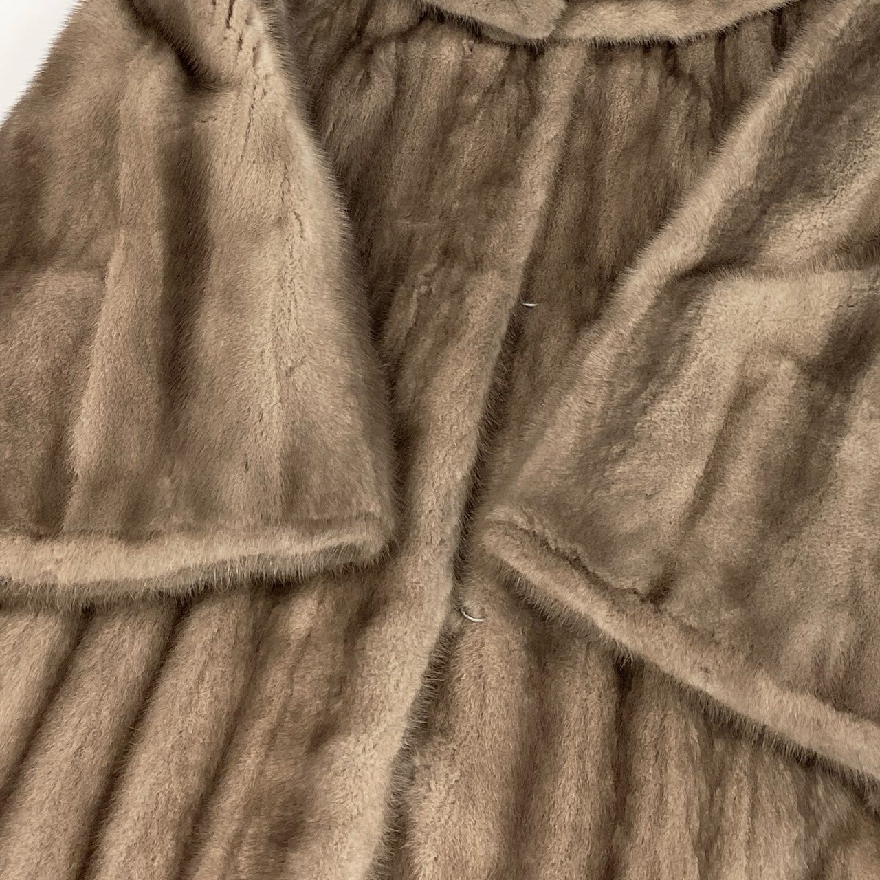 82a27 SAGA MINK サガミンク 銀サガ 衿付き サファイアミンク 丈120cm 裾フリル 超ロングコート サイズ13 シルバーグレー 最高級本毛皮 Mink Fur Long Coatt18r