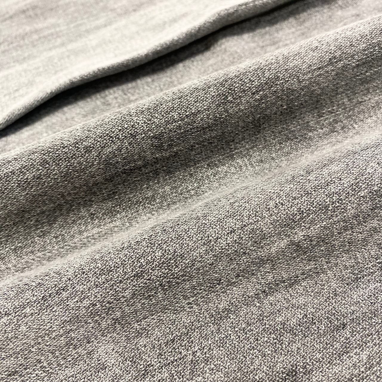 69d30 米国製 TRUE RELIGION トゥルーレリジョン RICKY ストレートフィットデニム デニムパンツ ひ型マーク 馬蹄  ROW30/SEAT33 グレー系 コットン100％ メンズ 紳士服u02t