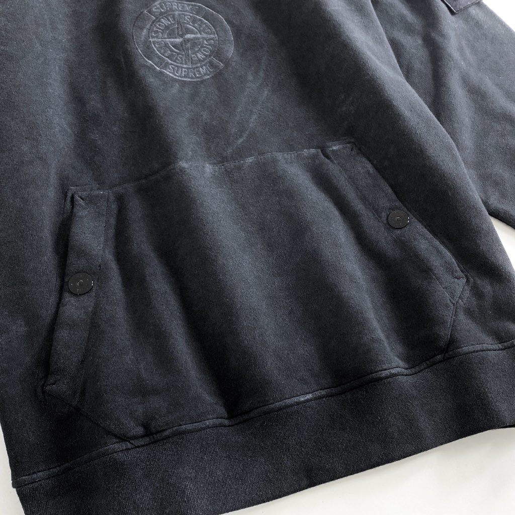 71g3 【未使用保管品】 タグ付 Supreme × STONE ISLAND シュプリーム ストーンアイランド Hooded Sweatshirt フーデッドスウェットシャツ パーカー プルオーバー 7025601S2 Mサイズ ブラック コットン