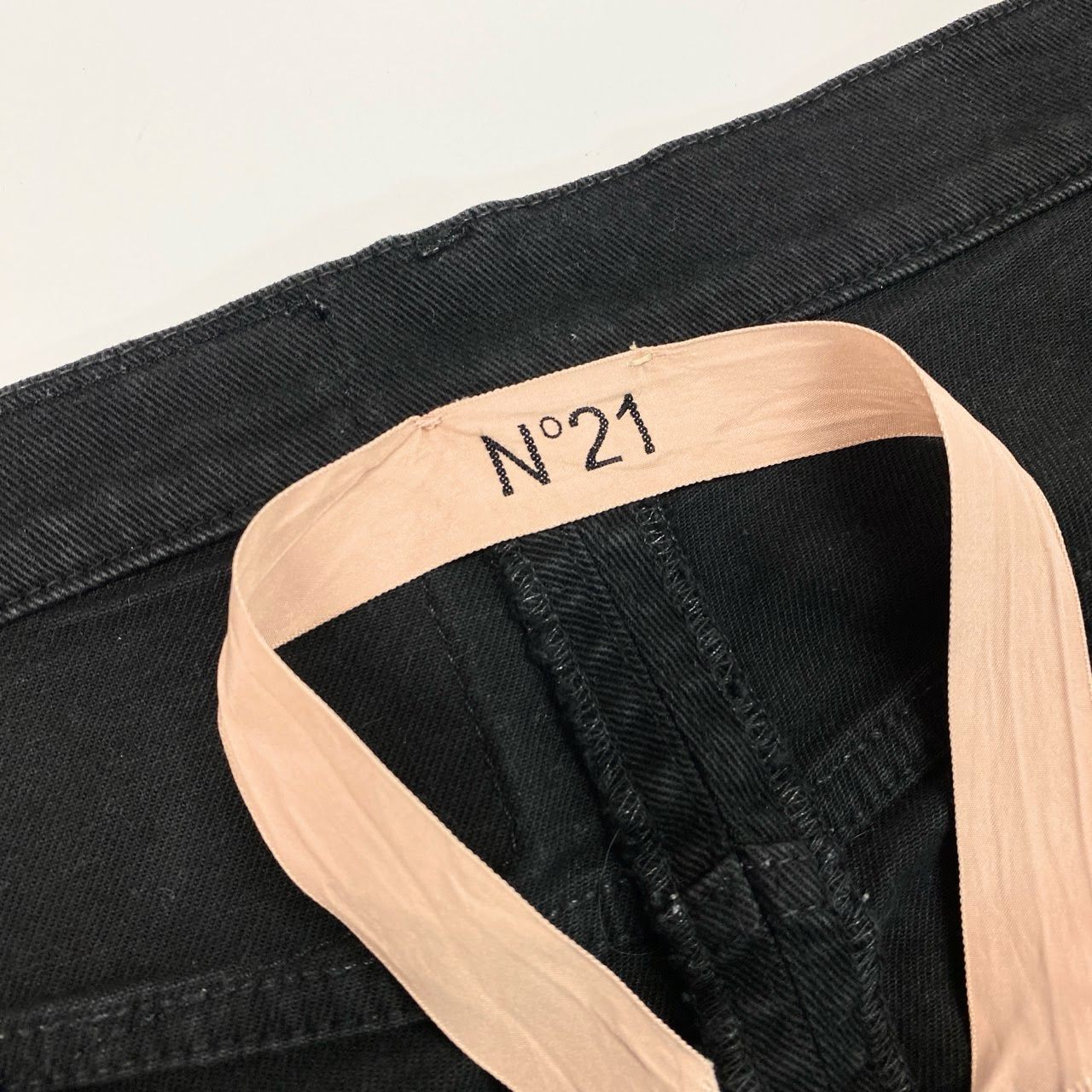 74k4 N°21 numero ventuno ヌメロ ヴェントゥーノ スリット デニムスカート ボトムス イタリア製 22AW-C032-0068 40 ブラック コットン レディースo07t