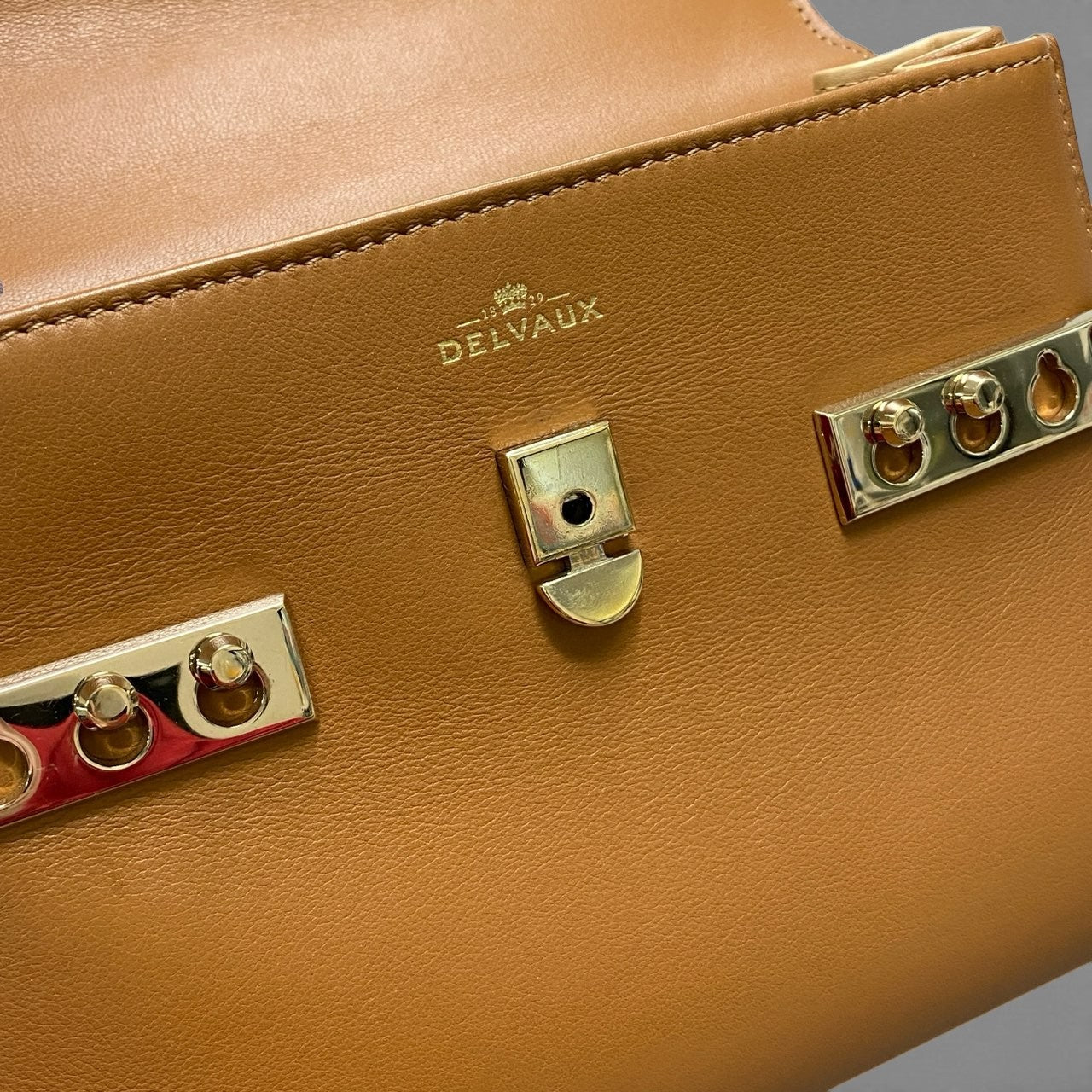 AL24 《極美品》 DELVAUX デルヴォー タンペートPM ショルダーバッグ ハンドバッグ 2way ブラウン レザー レディース 女性用k02i