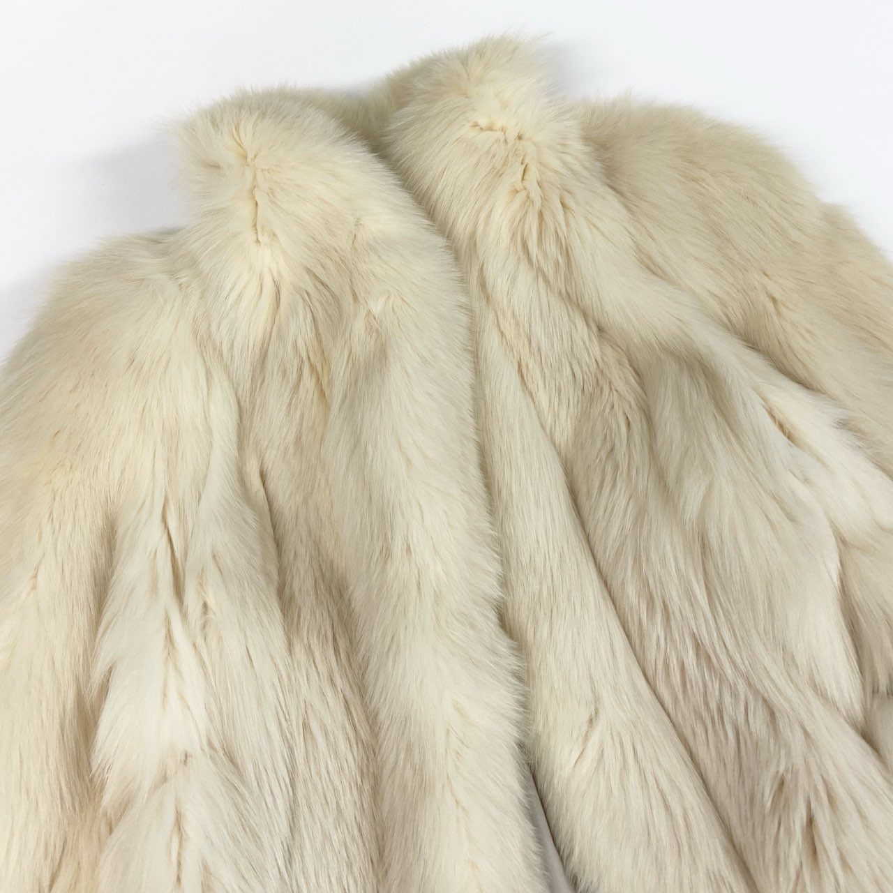 60b3 SAGA FOX サガフォックス 銀サガ 極厚 シャドーフォックス ロングコート サイズF ホワイト 最高級本毛皮 Shadow Fox Fur Long Coatt18r