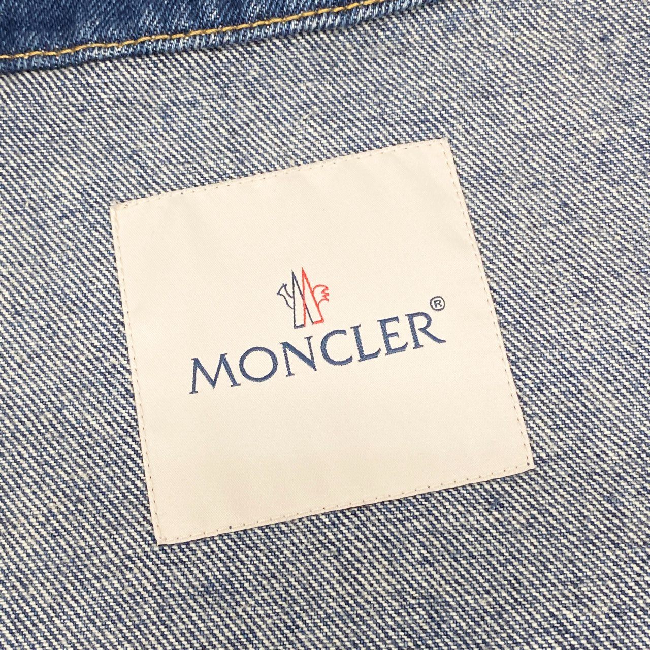 53e19 MONCLER モンクレール LAMPUSA 袖ワッペン フード付き ダメージ加工 ノーカラー デニムジャケット イタリア製 J10931A00115 00 インディゴブルー