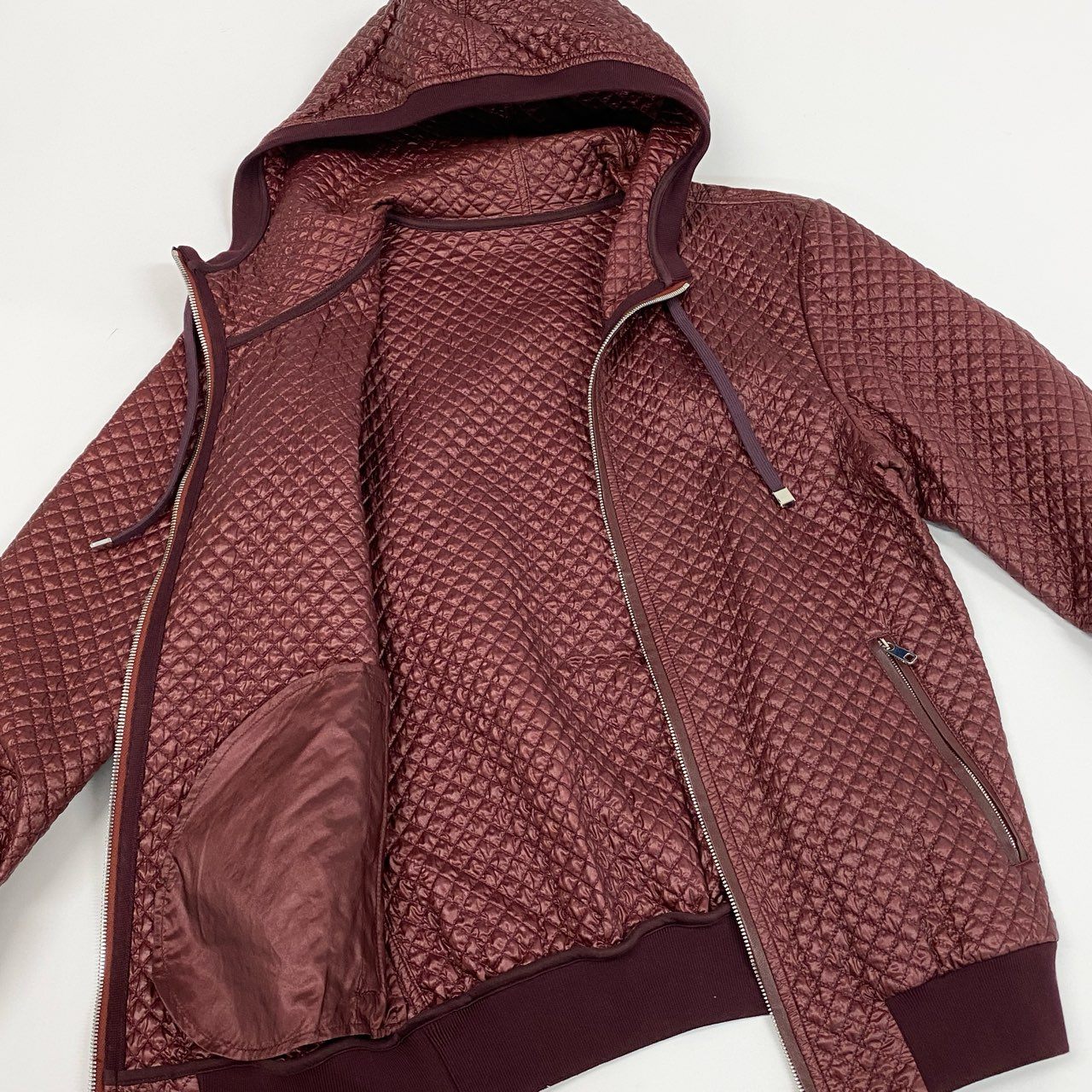 23a27【美品】DOLCE&GABBANA ドルチェアンドガッバーナ キルティング ジップアップフーディー パーカー ジャケット イタリア製 G9FH7T G7FQM 46サイズ ボルドー メンズ 男性用o07t