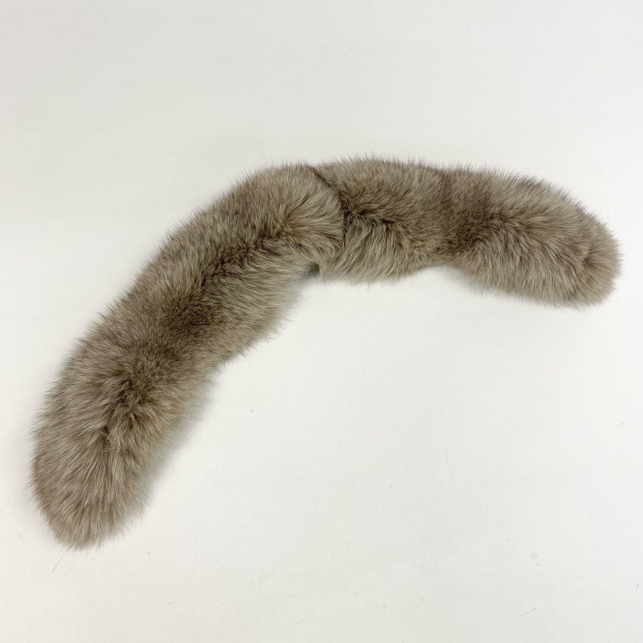 28k29 SAGA FOX サガフォックス ブルーフォックス ティペット マフラー 衿巻き 和装 ベージュ系 フォックスファー レディースu02t