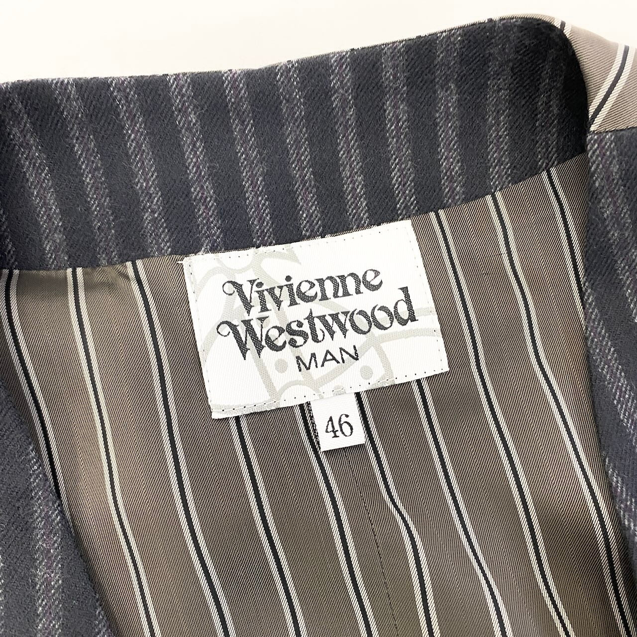 20d30 VivienneWestWood MAN ヴィヴィアンウエストウッドマン 異素材切替 ジレベスト ストライプ柄 サイズ46 ネイビー グレー メンズ 紳士服u02t