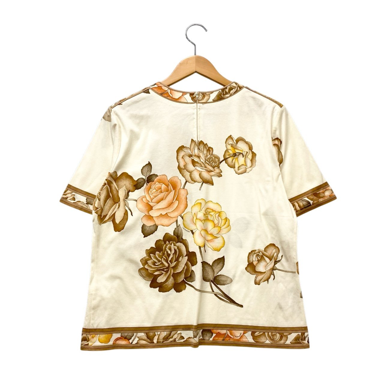 51c13 LEONARD レオナール 美しい花柄プリント 半袖Tシャツ カットソー トップス LL マルチカラー コットン レディースu02t