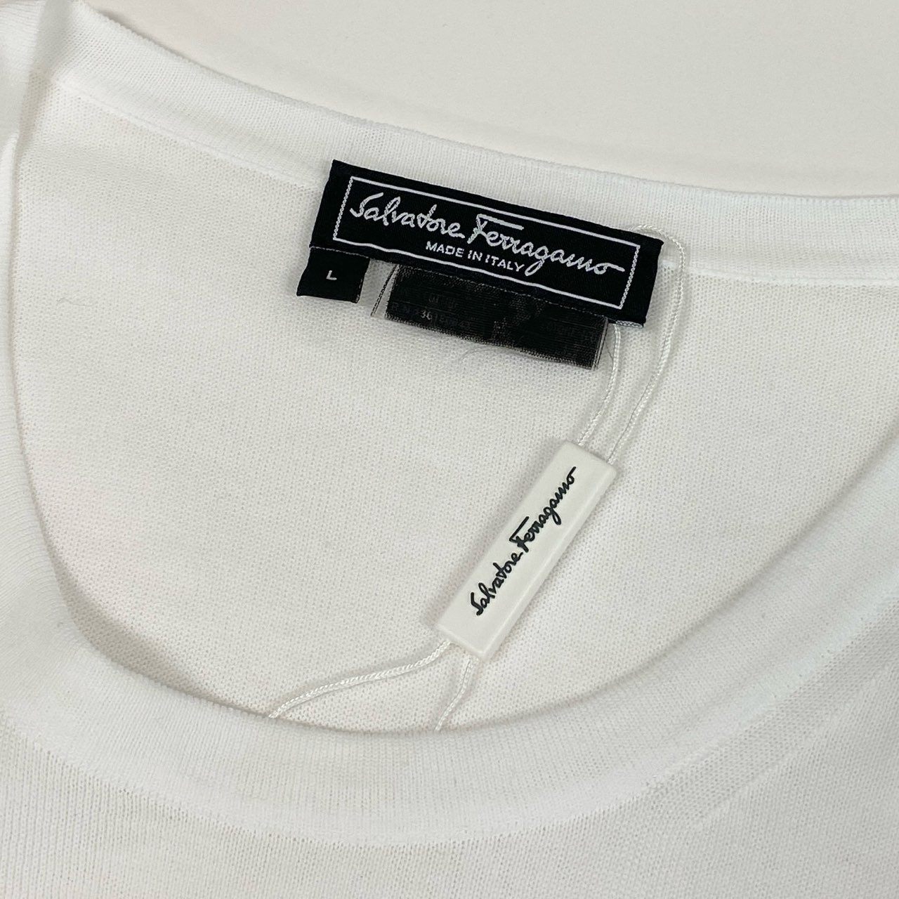 Ec2 《美品》 Salvatore Ferragamo サルヴァトーレフェラガモ ヴァラリボン ハイゲージ ニット セーター トップス L ホワイト レディースu02t