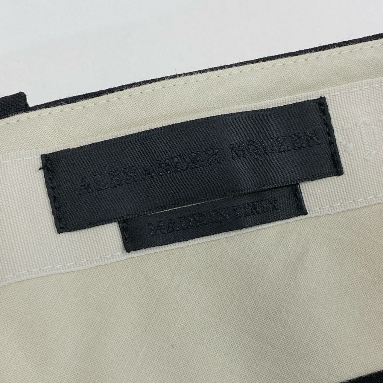 37a26 Alexander McQueen アレキサンダー マックイーン イタリア製 テーパードスラックスパンツ ボトムス  418017 QGU68 44 ブラック ウール ブラックo07t