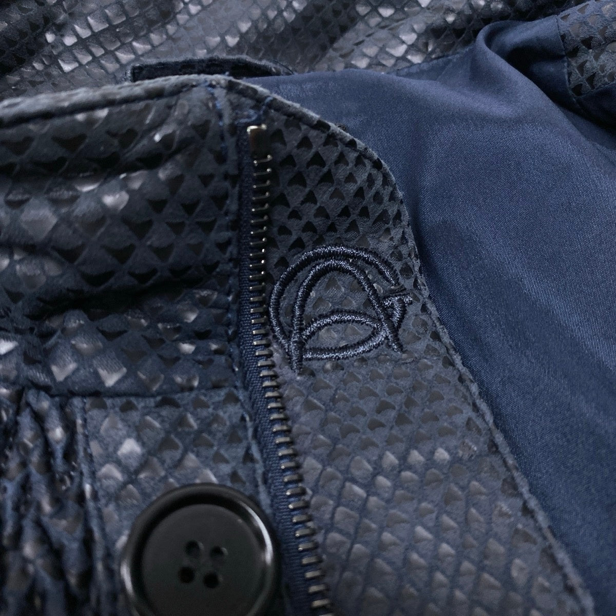 78j8 GIORGIO ARMANI ジョルジオアルマーニ 羊革 レザーギャザー ジップジャケット サイズ52 ブラック ラムレザーt18r