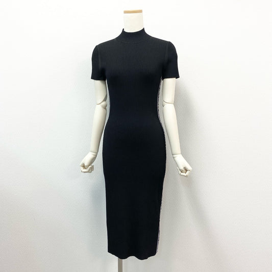 16j20 《美品》MICHAEL KORS マイケルコース サイドロゴテープ ニットワンピース タイトワンピース JS180LN5ZV Sサイズ ブラック ホワイト レディースu02t