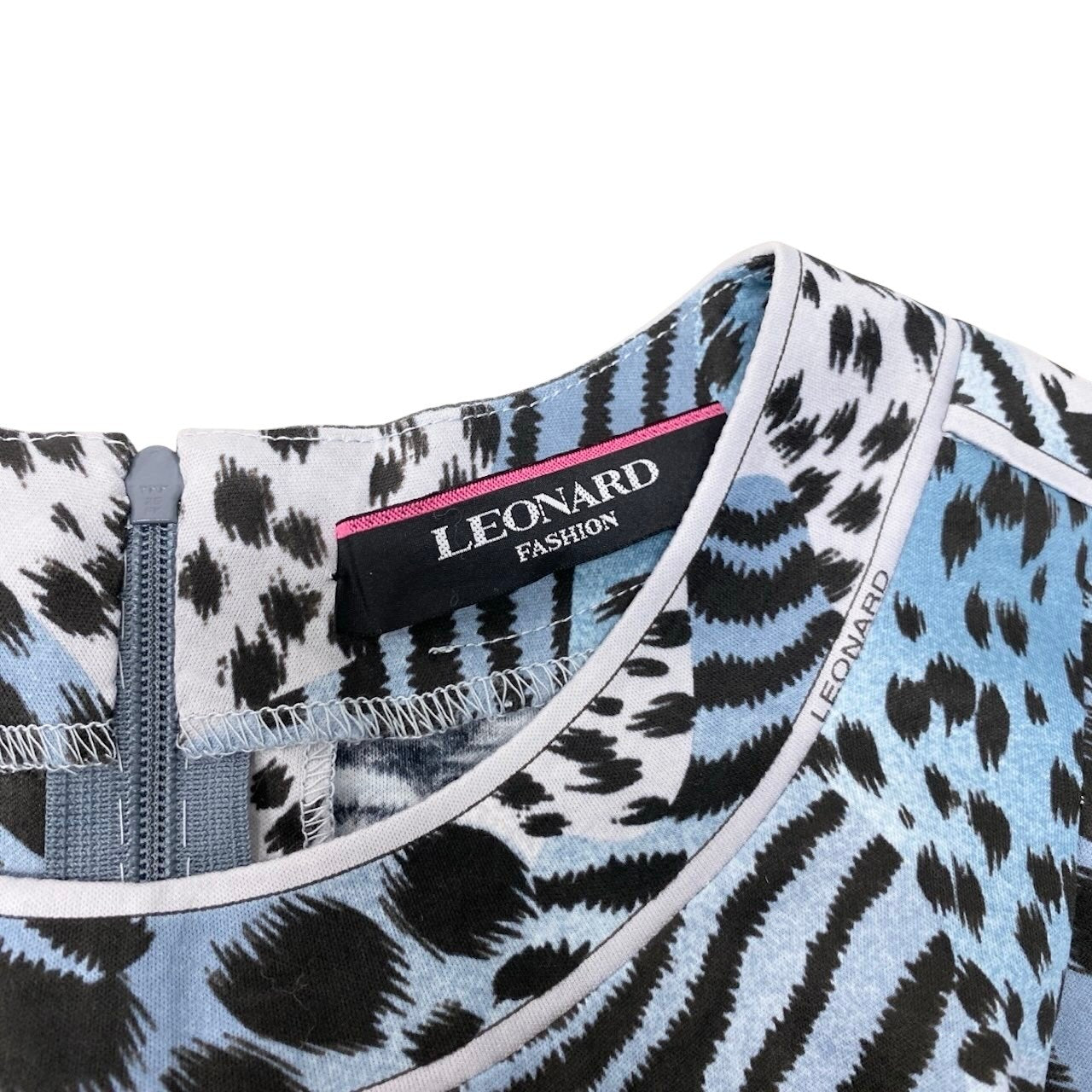 55h9 【美品】 LEONARD FASHION レオナール アニマル柄プリント カットソー 半袖Tシャツ 40 ブルー系 コットン100％ レディースu02t
