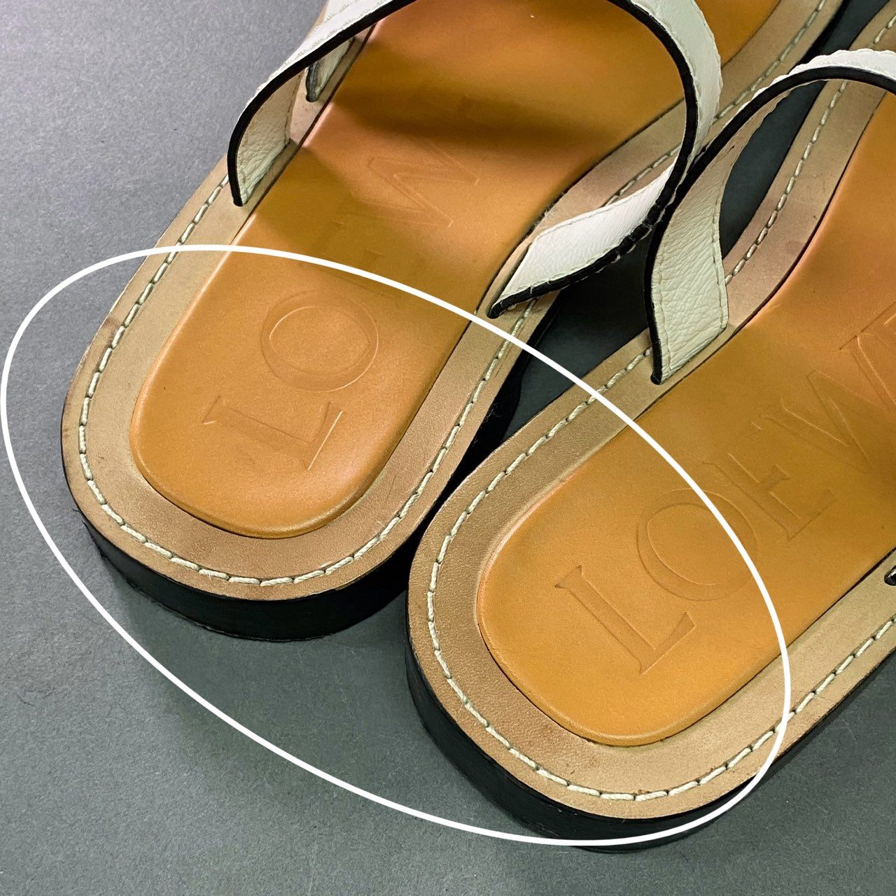 7b12 LOEWE ロエベ ゲートフラットサンダル 40 ホワイト レザー シューズ イタリア製 夏 保存袋付き