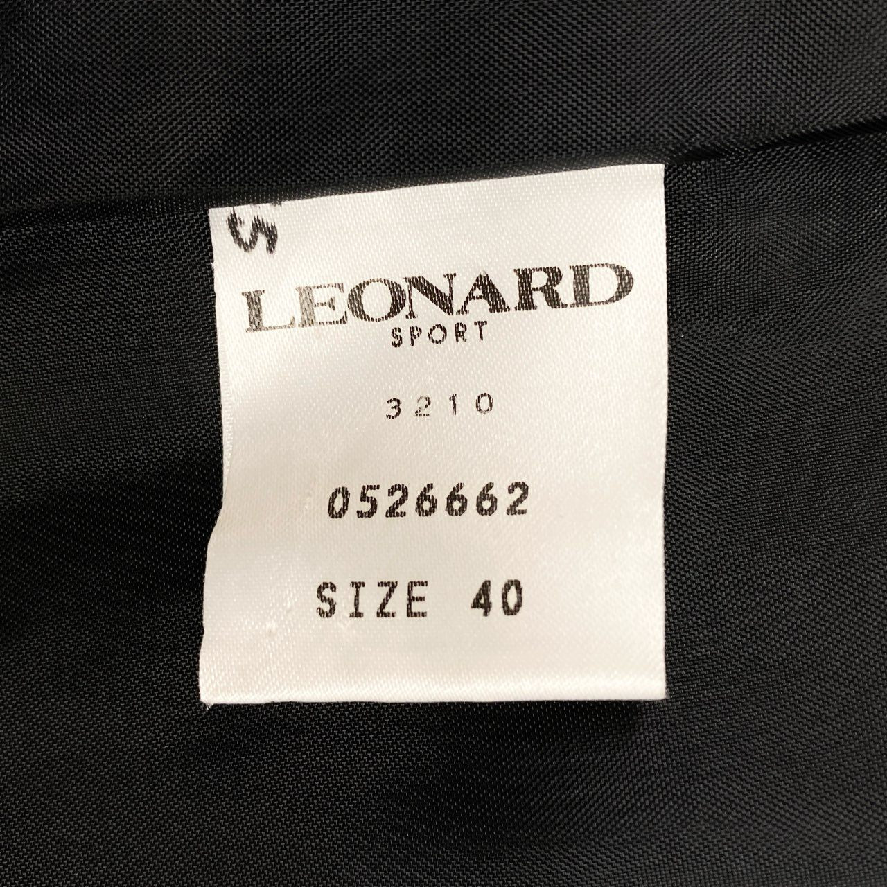 58i11 LEONARD SPORT レオナール スポーツ ナイロンフーデッドショートコート 中綿ブルゾン フード付き レディース 女性用 42 ブラック ポリエステル100％u02t