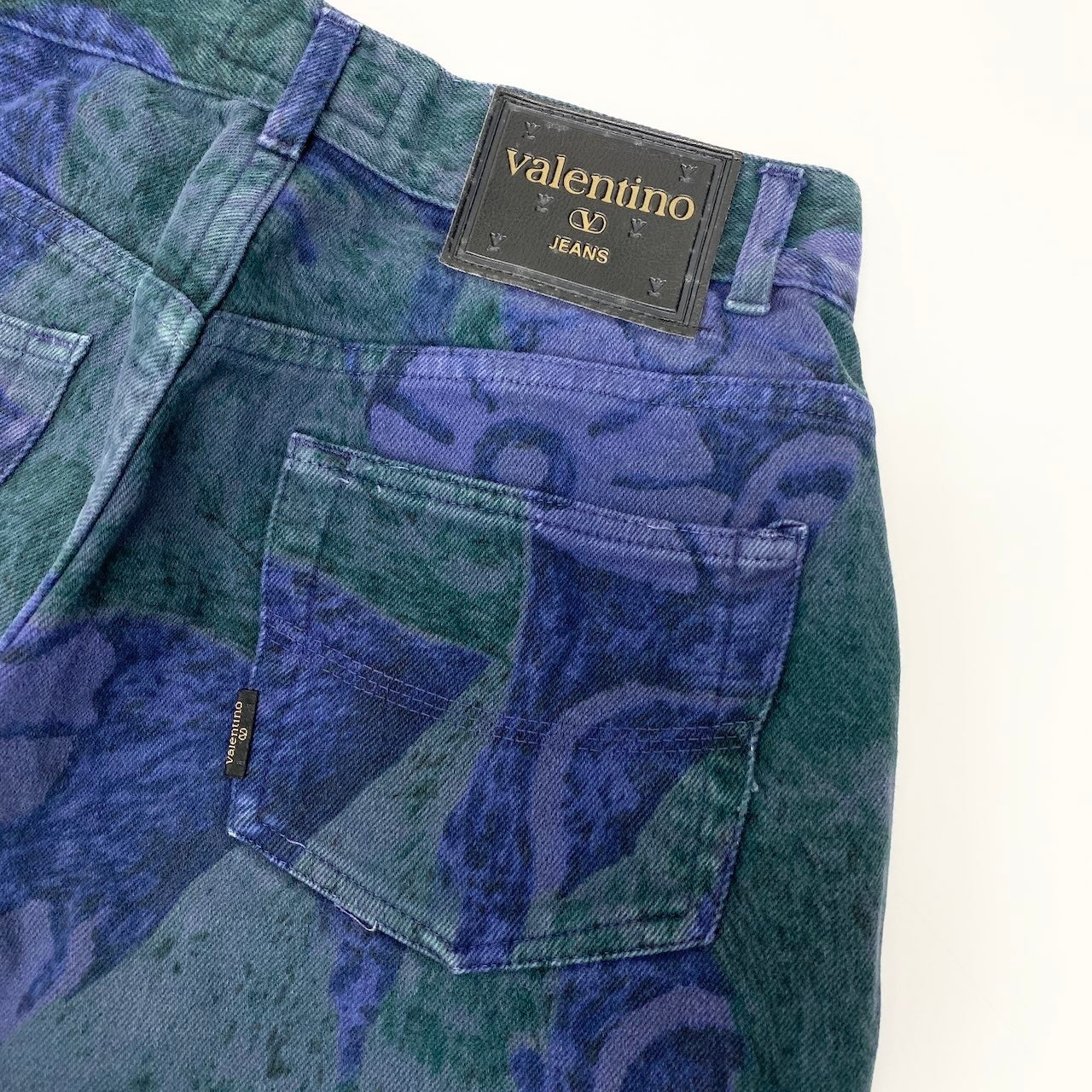 81c26 Valentino ヴァレンティノ Vintage フラワーデニム バギーパンツ サイズ29 パープル イタリア製 DENIM PANTS ジーンズ JEANSt18r
