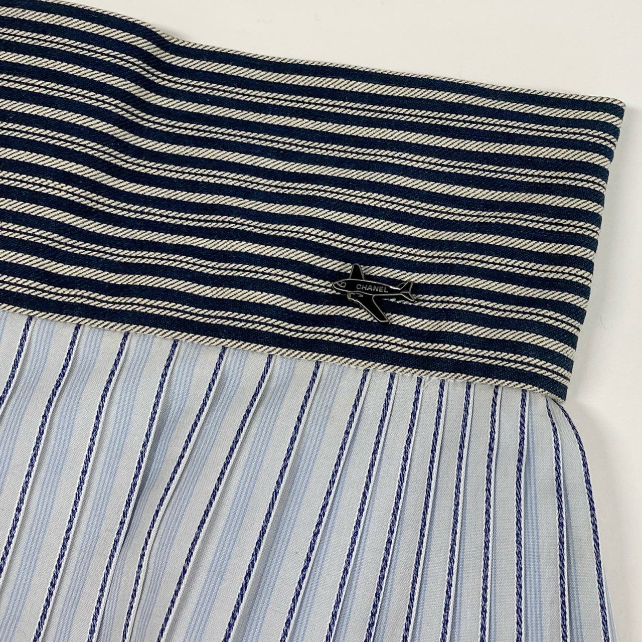 Cb9 《美品》 CHANEL シャネル 2008 クルーズライン タックプリーツスカート フレアスカート P32213 34 ブルー コットン レディースta1