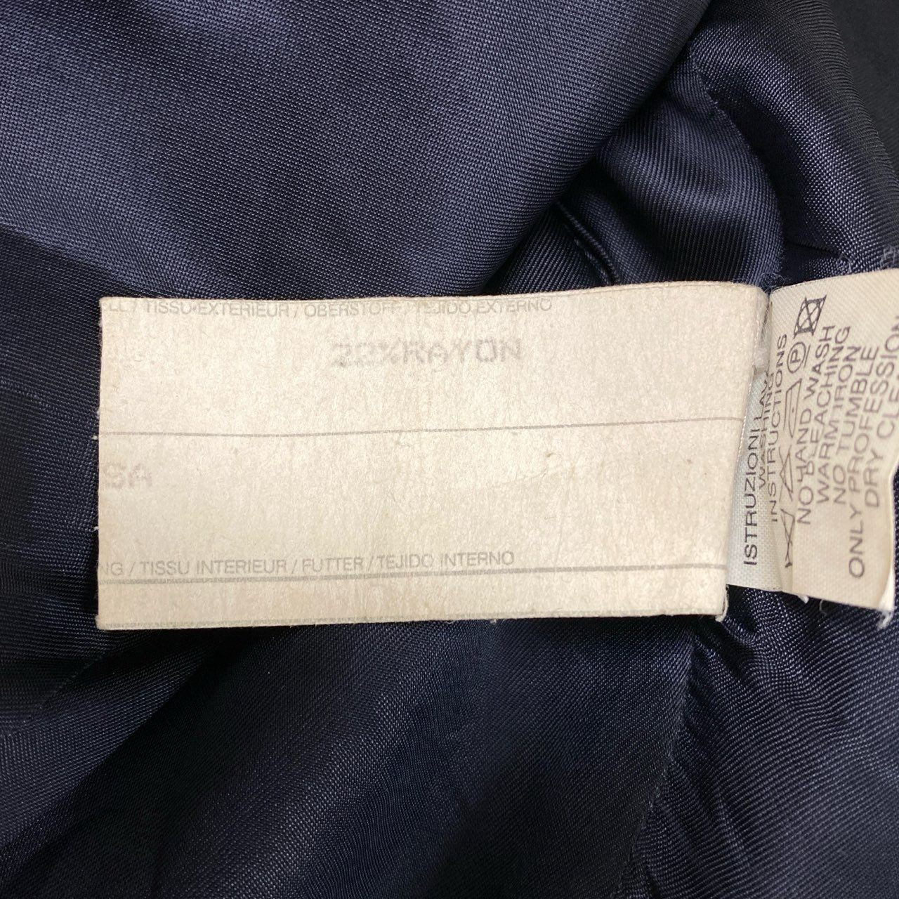 Ed6 GIORGIO ARMANI ジョルジオアルマーニ セットアップ スカートスーツ ノーカラージャケット ブラック レディース 女性服u02t