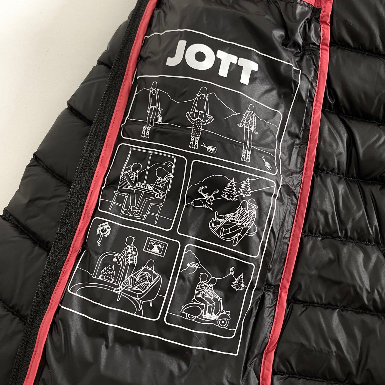 85h28 《美品》 タグ付 JOTT ジョット NOUR ノア ダウンコート ダウンジャケット FW22102382 Mサイズ ブラック アウター レディース 女性用