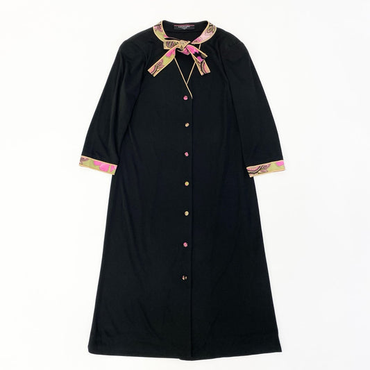 86d3 【大きいサイズ】 LEONARD FASHION レオナール ロングシャツ ワンピース ７分袖 カンカン素材 切替花柄プリント くるみボタン レディース 女性用 LL ブラックo07t