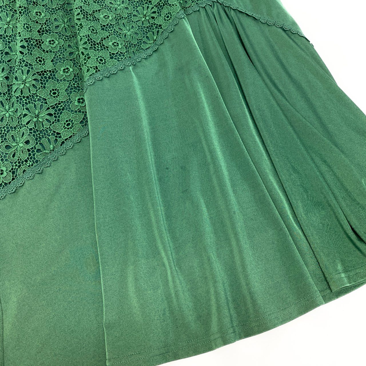 61c9 TOKUKO 1er VOL トクコプルミエヴォル ショートスリーブワンピース  花柄レース切替 ストレッチ 膝丈 ペチコート付 レディース 女性服 サイズ9 グリーンu02t