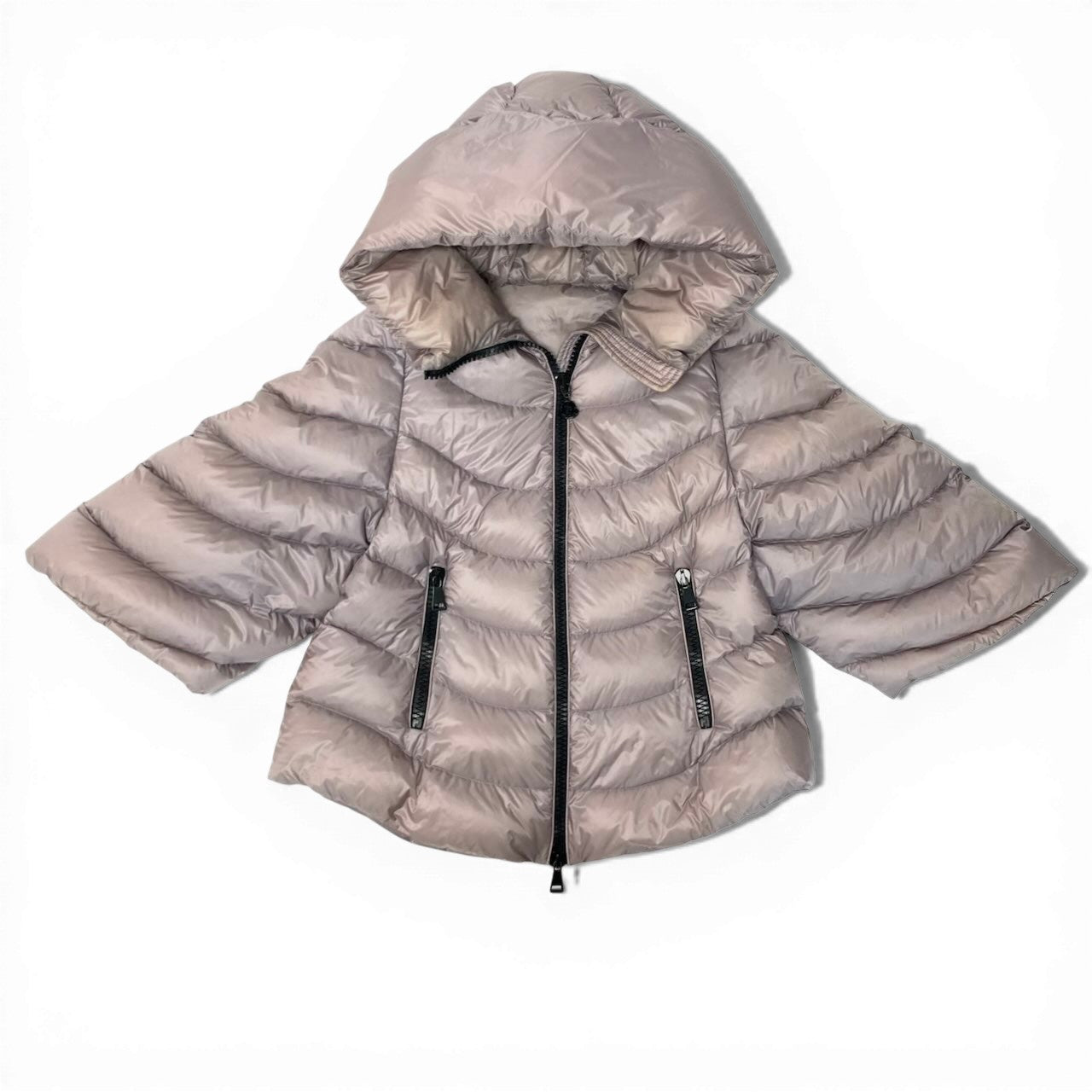 78d2 MONCLER モンクレール AKYLINA DOUDOUNE LEGERE ダウンジャケット フーデット ショートダウン ７分袖 軽量 レディース 女性服 サイズ０ ライトパープルo07t