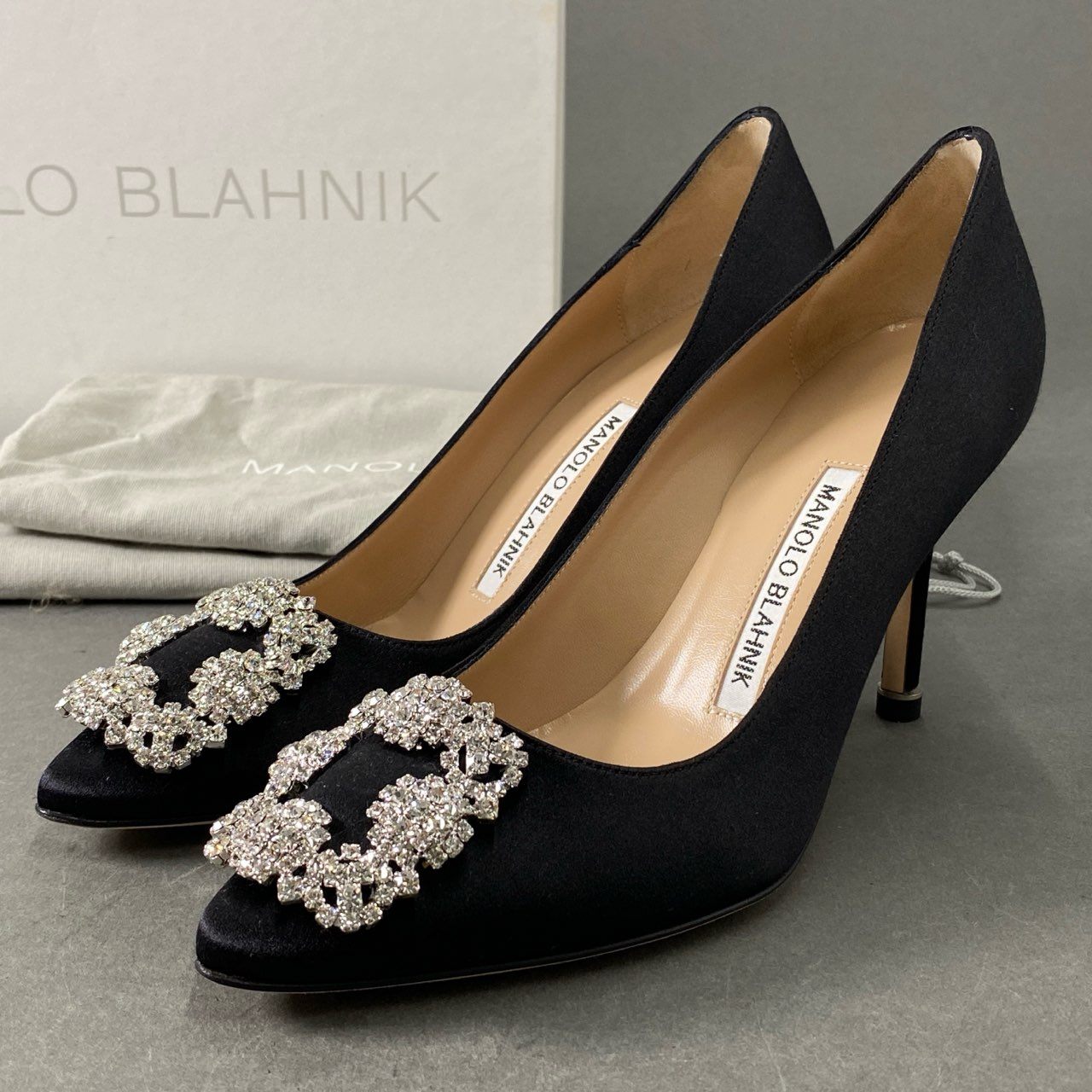 10f11 【新品】MANOLO BLAHNIK マノロブラニク HANGISI 90 CLC ハンギシ ヒールパンプス サイズ35 ブラック サテン レディース 女性用 靴 未使用品