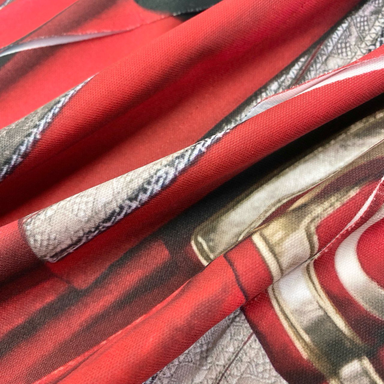 64a27【美品】COMME des GARCONS コムデギャルソン 転写プリント Tシャツ トロンプルイユ トップス AD2023 PM-T011 Lサイズ ホワイト レッド ポリエステル100％ メンズo07t