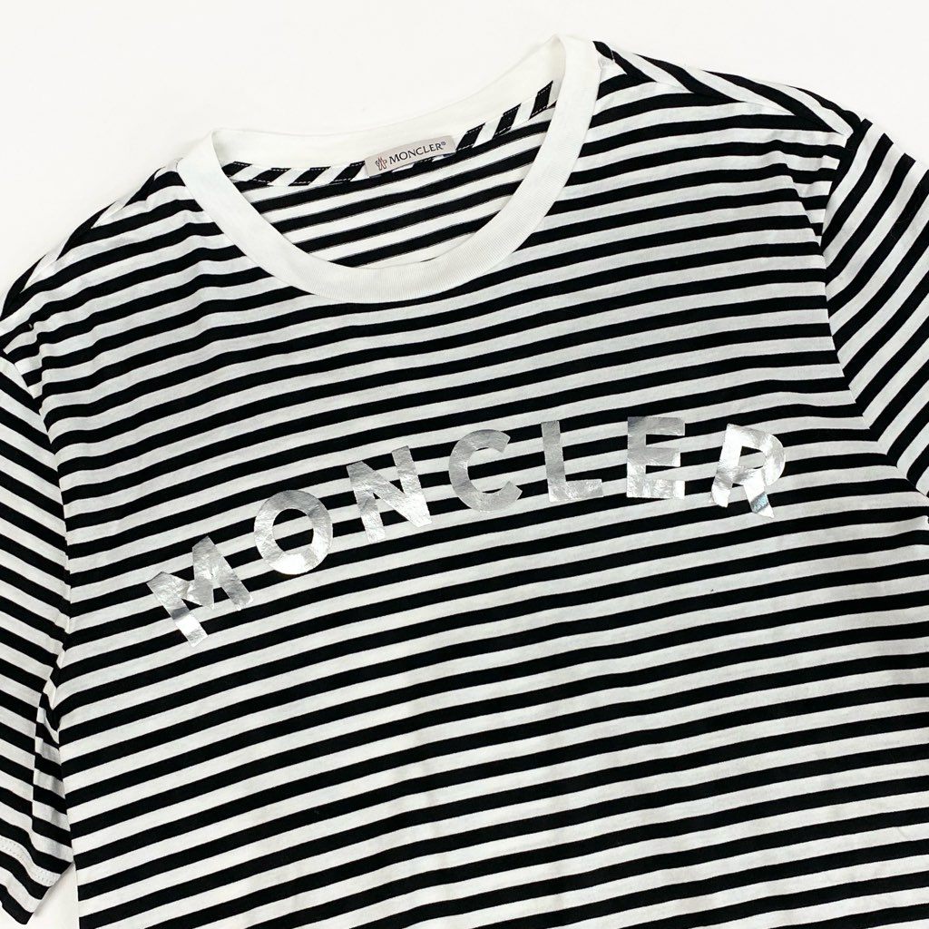 Al27【美品】MONCLER モンクレール 半袖Tシャツ ボーダー 2020 胸元ロゴ G10918C7E010 829GR Sサイズ ホワイト ブラック メンズk02i