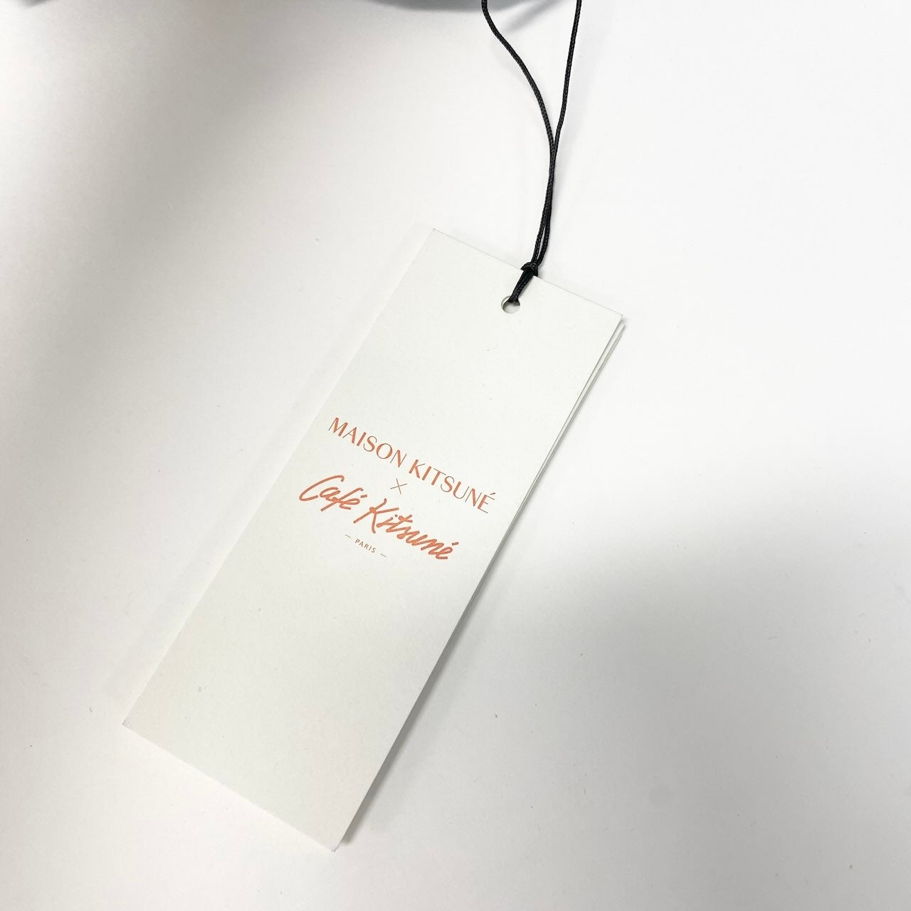 63c30 【新品保管品】MAISON KITSUNE メゾンキツネ コットンジョグパンツ スウェットパンツ ロゴプリント ボトムス 裏起毛 IM01304KM0022 XLサイズ アイボリー コットン100％ メンズ 男性用o07t
