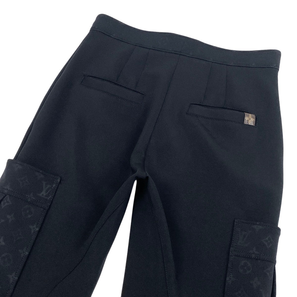 h17 定価￥314,600 LOUIS VUITTON ルイヴィトン モノグラム ディティールカーゴパンツ Monogram Detail Cargo Pants size 38 ブラックt18r