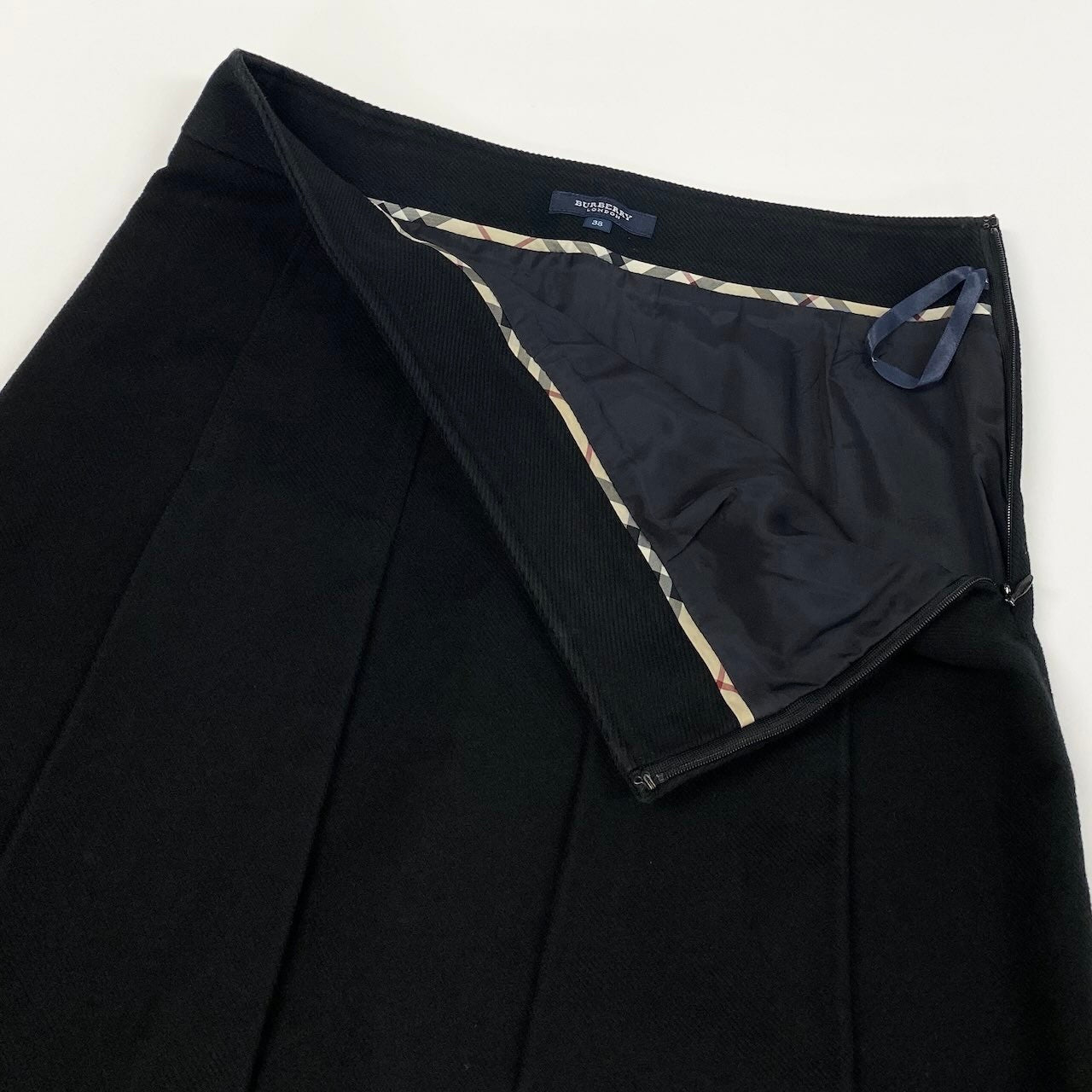 24e14 BURBERRY LONDON バーバリー ノバチェック セットアップ サイズ40 / 38 ブラック ジャケット スカート 日本製t18r